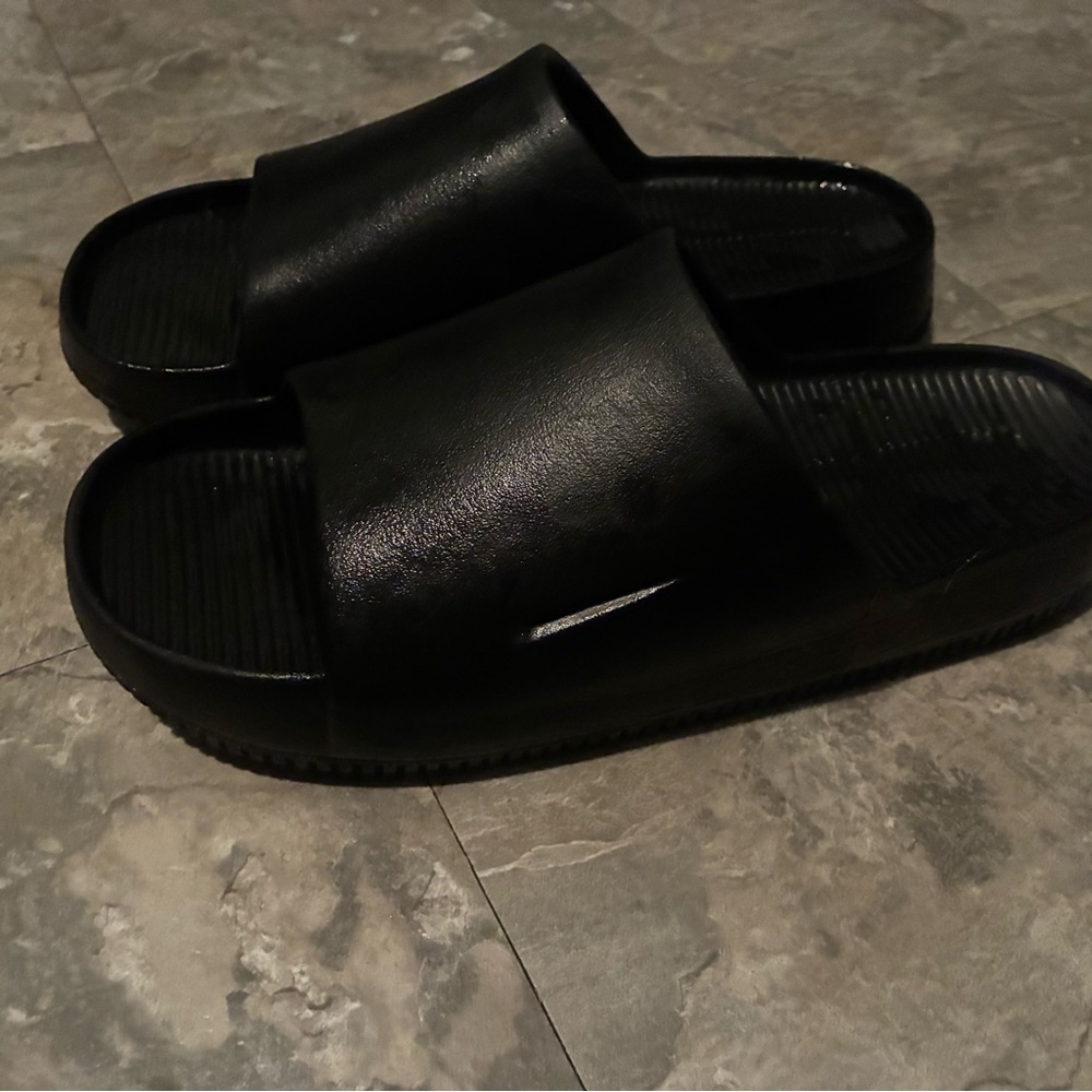 Black Nike Slides